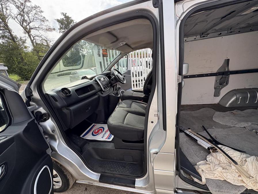 2015 Vauxhall Vivaro Vivaro 2700 Sportive CDTI – MV65WLB