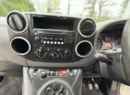 2011 Peugeot Partner – Model: Partner 625 SE HDi 75 – ML11XRV