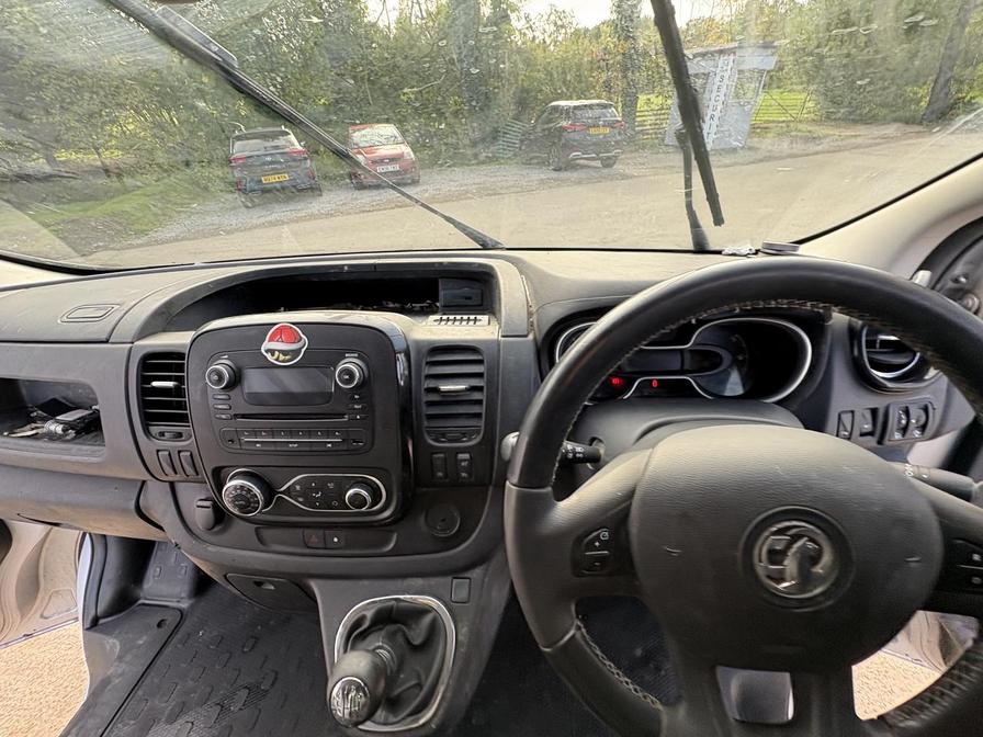 2016 Vauxhall Vivaro Vivaro 2900 Sportive Bi-T CDTi ecoFLEX S/S – NX66VFC