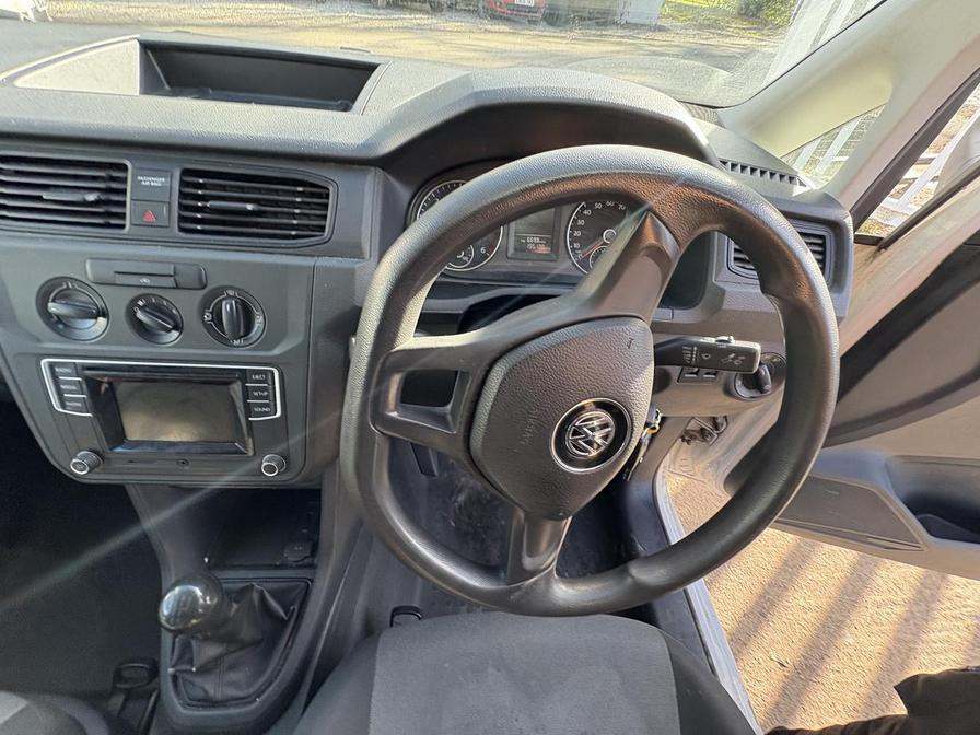 2017 Volkswagen Caddy MaxI – Model: Caddy Maxi C20 Startline TDI – GJ17OAX