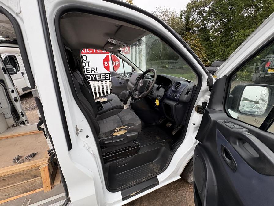 2016 Vauxhall Vivaro – Model: Vivaro 2900 Bi-T CDTi ecoFLEX S/S – FL16GHD