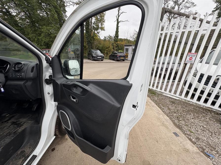 2018 Vauxhall Vivaro – Model: Vivaro 2900 Sportive CDTi – DN68EZS