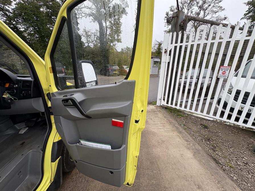 2007 Mercedes-Benz Sprinter – Model: Sprinter 515 CDi MWB – CN07AHX