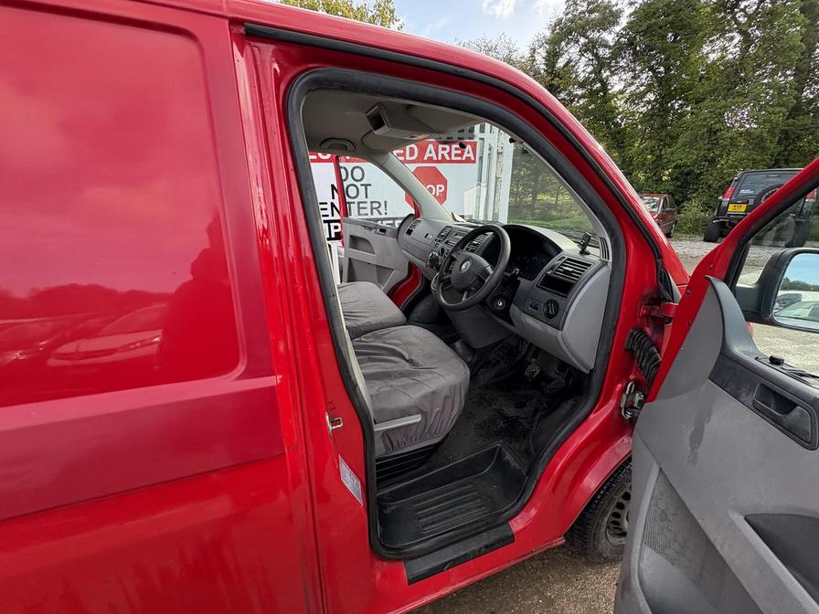 2009 Volkswagen Transporter Transporter T30 130 TDI LWB – CP09GXF