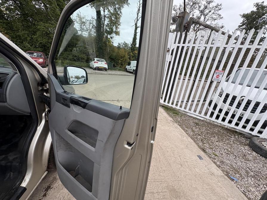 2008 Volkswagen Transporter – Model: Transporter T32 130 TDI LWB – GD08BUU