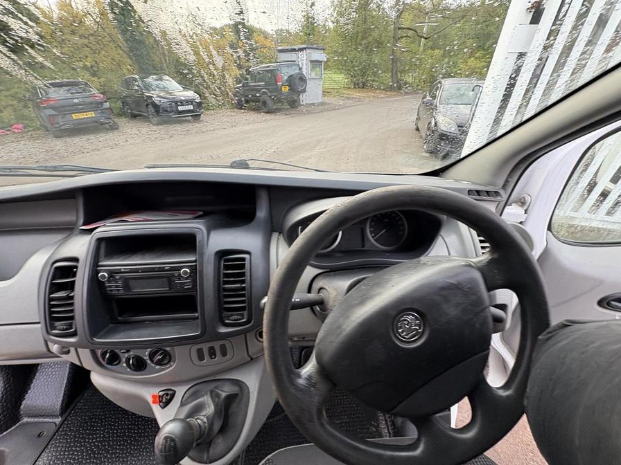 2013 Vauxhall Vivaro – Model: Vivaro 2700 CDTi 113 SWB – KY13BZR