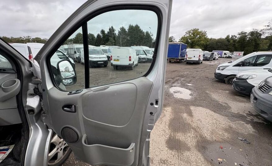 2012 Vauxhall Vivaro Vivaro 2900 Sportive CDTi LWB – DL12UXB