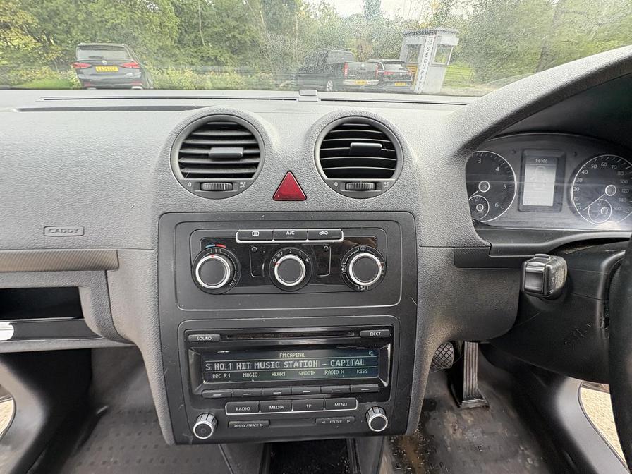 2014 Volkswagen Caddy Caddy C20 Highline TDI BlueMotion Technology Semi-Auto – LR14XKH