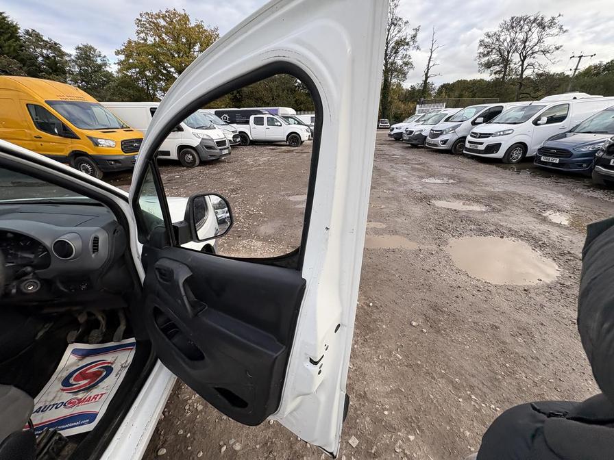 2012 Peugeot Partner – Model: Partner 850 S L1 HDi – GF12UBN