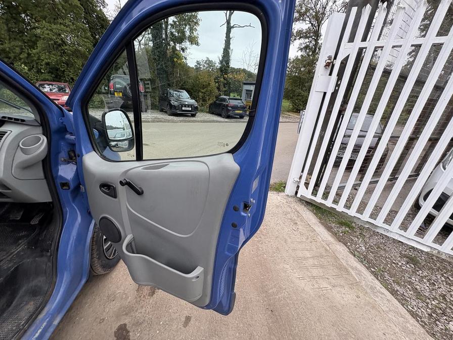 2010 Renault Trafic – Model: Trafic SL27 DCI 115 – SG60XLR