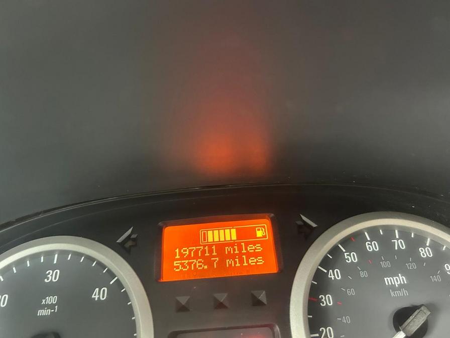 2010 Vauxhall Vivaro – Model: Vivaro 2900 Double Cab LWB – WK60SVA