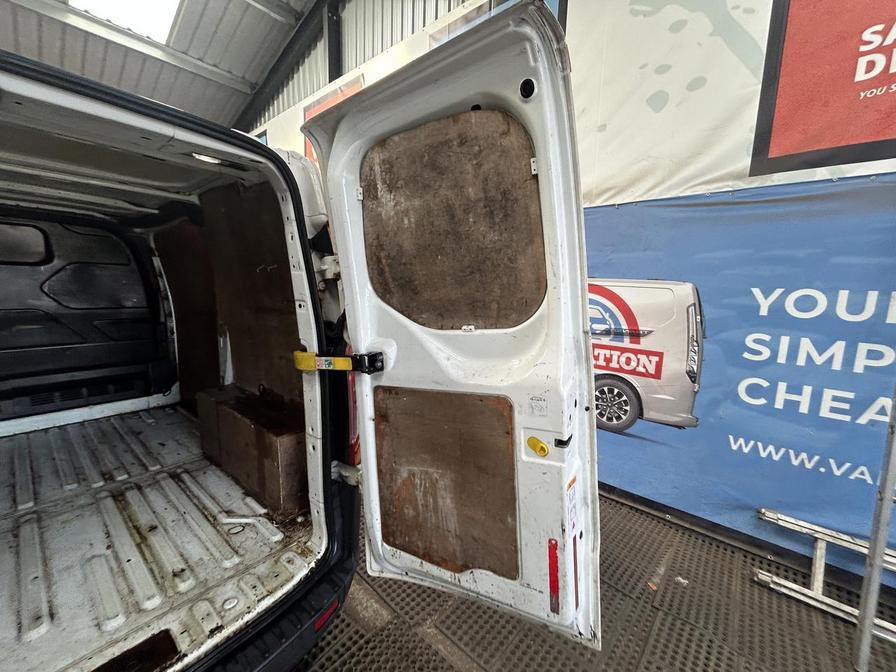 2014 Ford Transit Custom – Model: Transit Custom 270 E-Tech – CY14FMZ