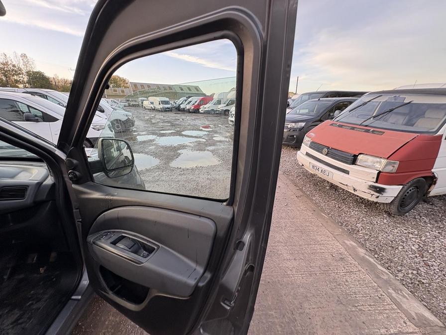 2021 Fiat Doblo Cargo – Model: Doblo 16V Technico MultiJet II – CV71VCE