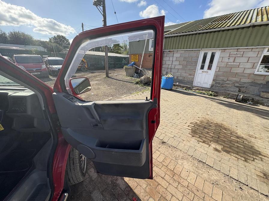 1999 Volkswagen Transporter – T534CFC