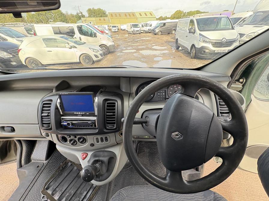 2002 Renault Trafic Trafic SL27 dCi 100 SWB – BG02EXO