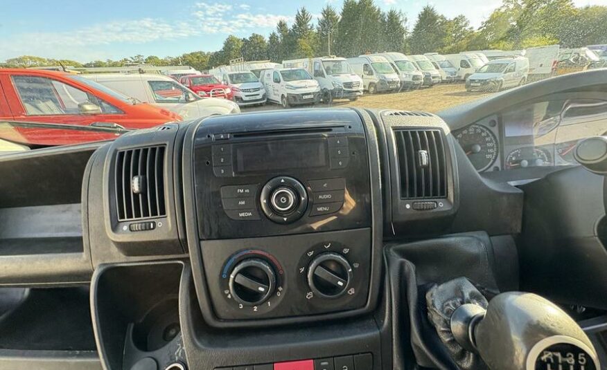 2013 Peugeot Boxer Boxer 333 L1H1 HDi – CK63FUY