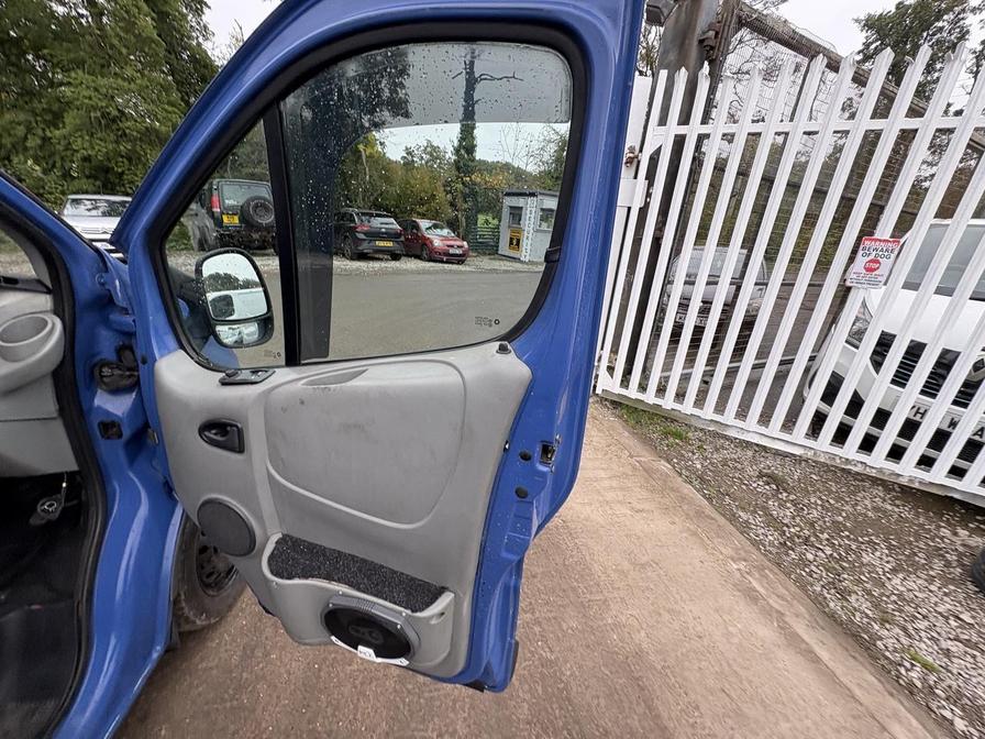 2005 Nissan Primastar – Model: Primastar SE 2900 LWB – BG05OTW