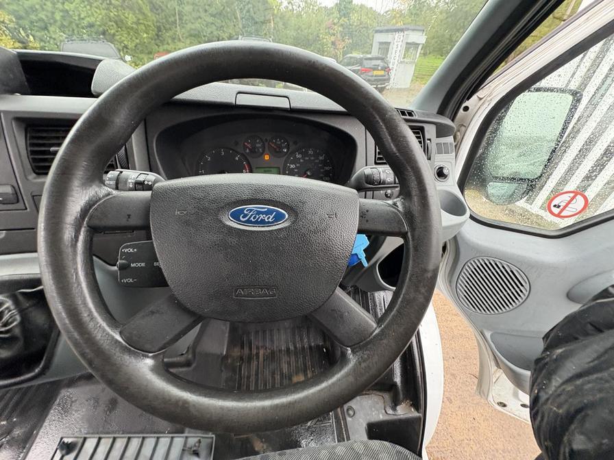 2008 Ford Transit Transit 100 15-Seat RWD – SJ08ZFL