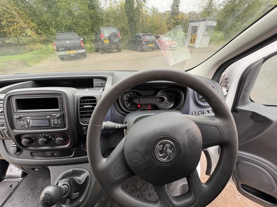 2016 Vauxhall Vivaro – Model: Vivaro 2900 Bi-T CDTi ecoFLEX S/S – FL16GHD