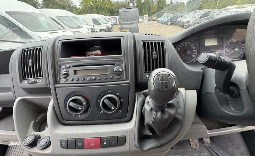 2009 Peugeot Boxer Boxer 330 SWB – KS09VHF