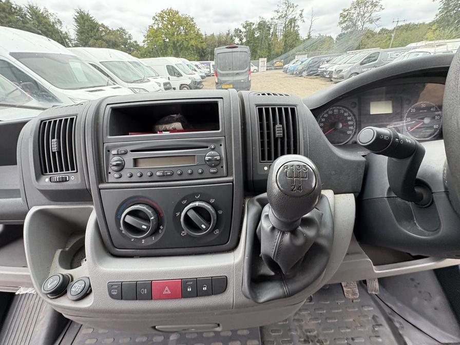 2009 Peugeot Boxer Boxer 330 SWB – KS09VHF