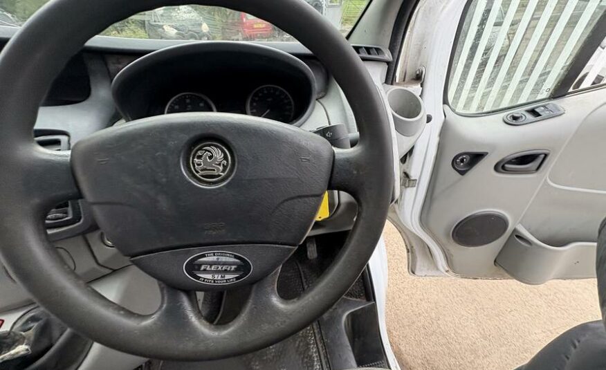 2011 Vauxhall Vivaro Vivaro  2900 CDTI SWB – YJ11FZT