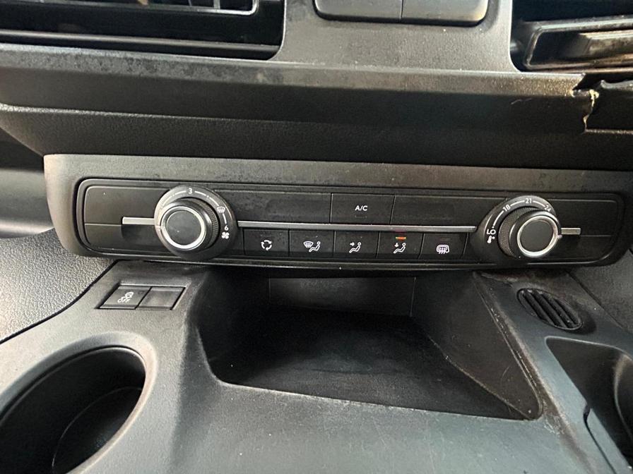 2019 Vauxhall Combo – Model: Combo 2000 Sportive S/S – YV19FCE