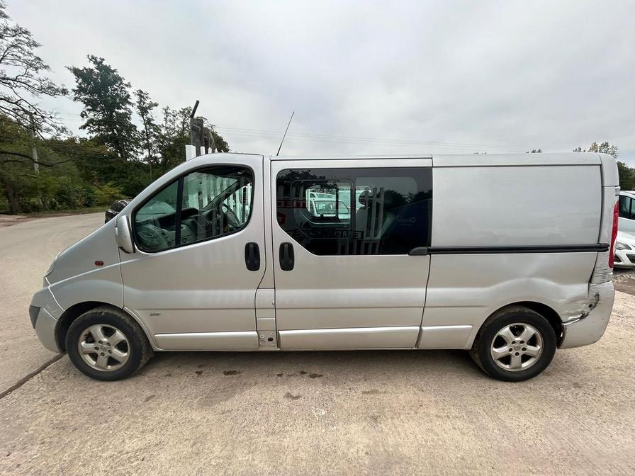 2010 Vauxhall Vivaro – Model: Vivaro 2900 Double Cab LWB – WK60SVA