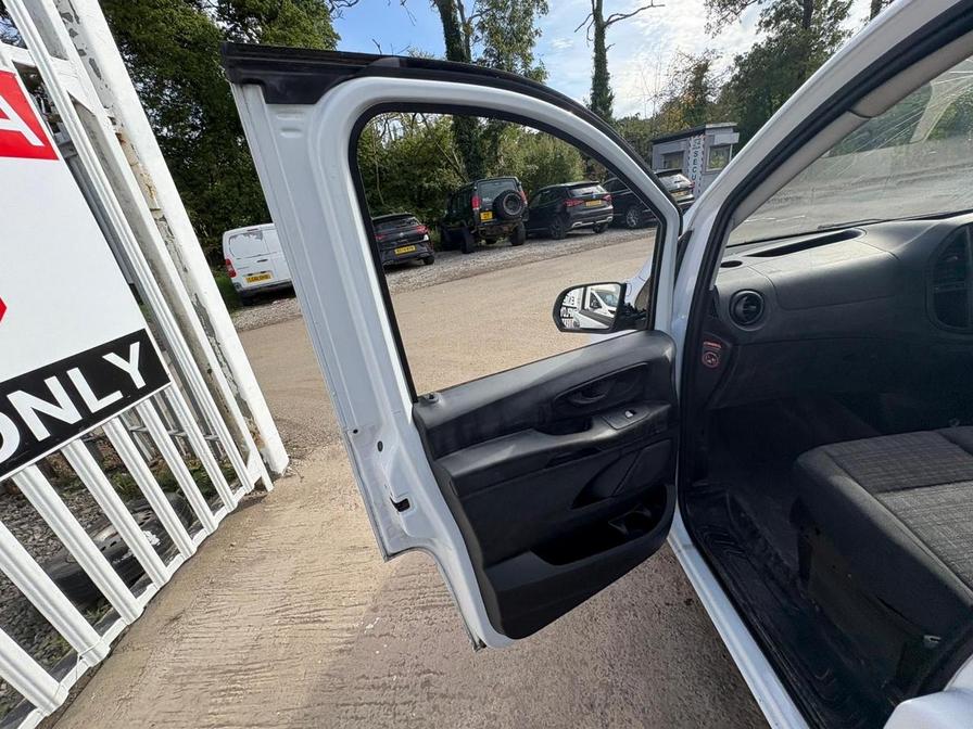2015 Mercedes-Benz Vito Vito 111 CDi – YG65XEH