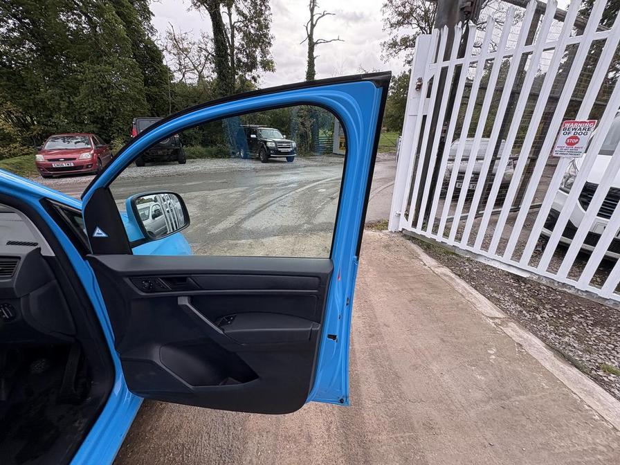 2015 Volkswagen Caddy MaxI Caddy Maxi C20 Startline TDI – PJ65VHB