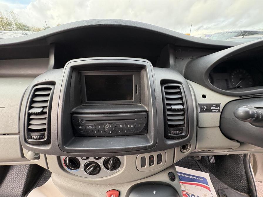 2011 Vauxhall Vivaro – Model: Vivaro 2900 CDTi Semi-Auto LWB – YD61AKO