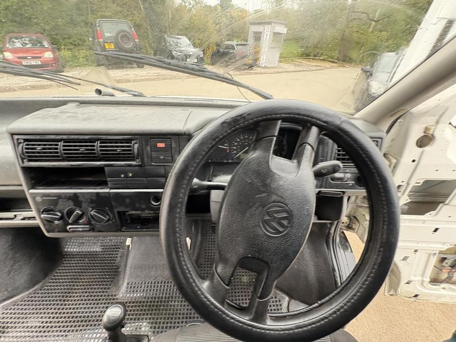 1997 Volkswagen Transporter – Model: 1000 TD SWB – R507UAN
