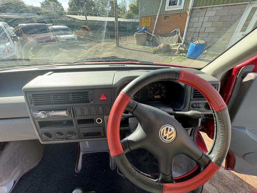 1999 Volkswagen Transporter – T534CFC