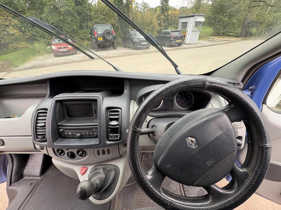 2010 Renault Trafic – Model: Trafic SL27 DCI 115 – SG60XLR