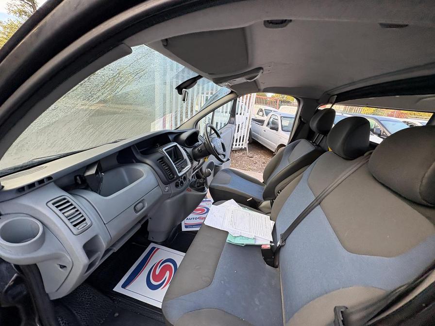 2014 Renault Trafic Trafic LL29 Sport DCI – YJ64BXO