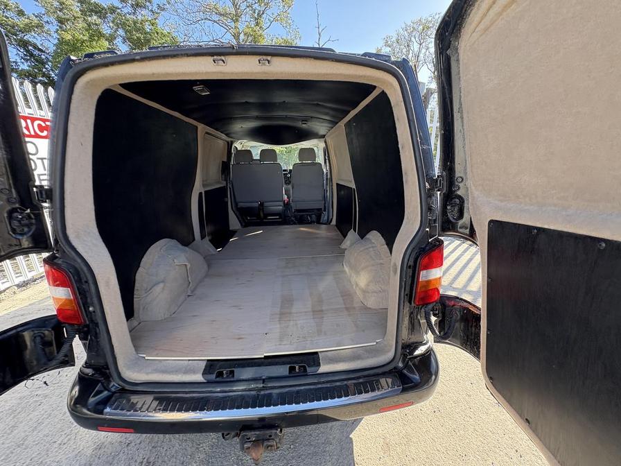 2006 Volkswagen Transporter Transporter T30 130 TDI LWB – CY06WVZ