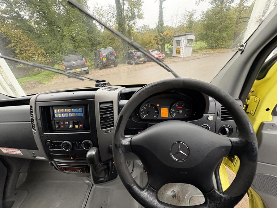 2007 Mercedes-Benz Sprinter – Model: Sprinter 515 CDi MWB – CN07AHX