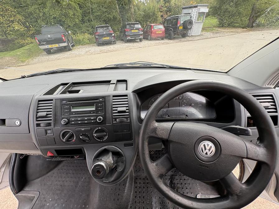 2007 Volkswagen Transporter Transporter T30 130 TDI LWB – CX57VXB