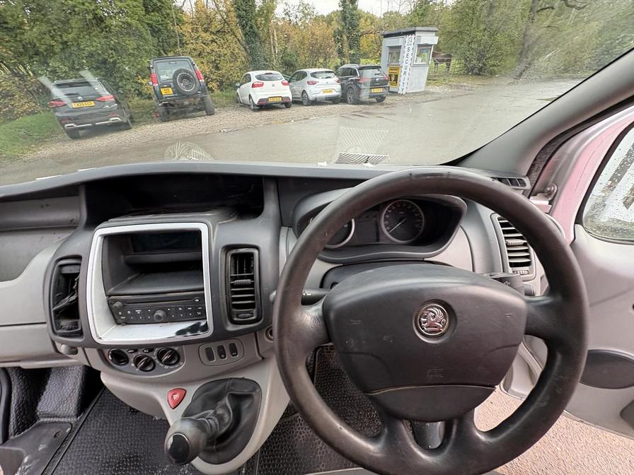 2013 Vauxhall Vivaro – Model: Vivaro 2900 Sportive CDTi LWB – DY13ZBJ