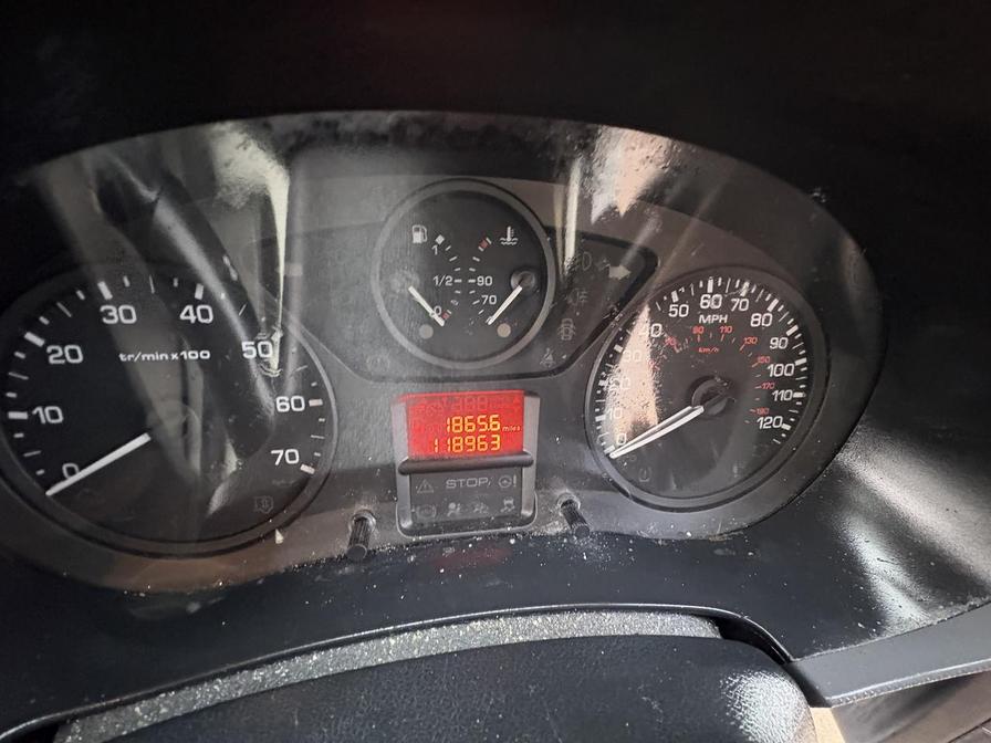 2017 Peugeot Partner – Model: Partner S L2 Blue HDi – MJ17XGZ