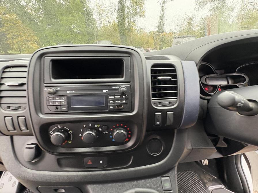 2016 Vauxhall Vivaro – Model: Vivaro 2900 Bi-T CDTi ecoFLEX S/S – FL16GHD