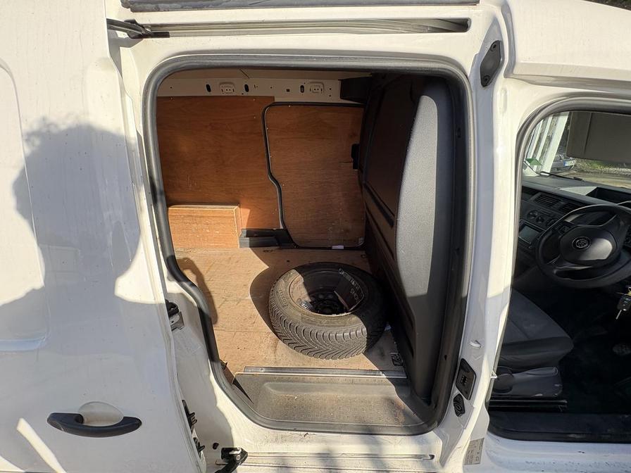 2017 Volkswagen Caddy MaxI – Model: Caddy Maxi C20 Startline TDI – GJ17OAX