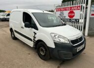 2017 Peugeot Partner – Model: Partner SE L1 Blue HDi – MA67OCJ
