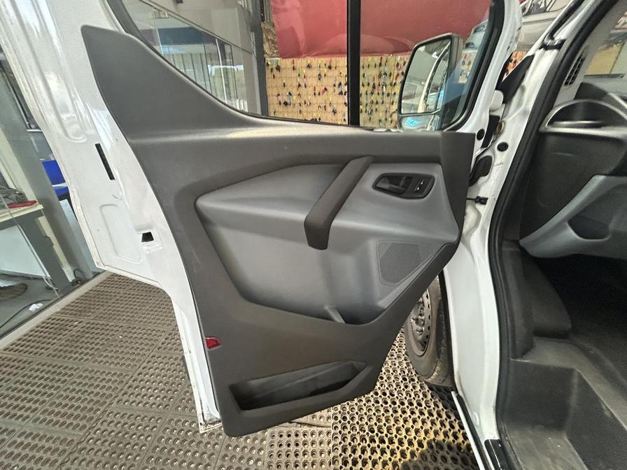 2014 Ford Transit Custom – Model: Transit Custom 270 E-Tech – CY14FMZ