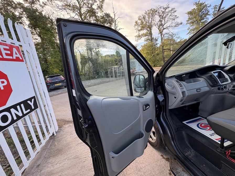 2014 Renault Trafic Trafic LL29 Sport DCI – YJ64BXO