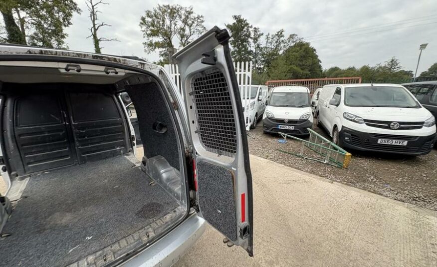2014 Volkswagen Caddy MaxI Caddy Maxi C20 Highline TDI BlueMotion Technology – GP14NWT