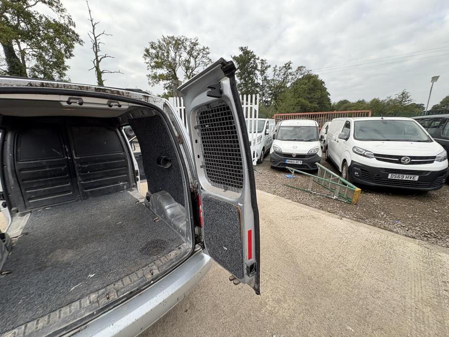 2014 Volkswagen Caddy MaxI Caddy Maxi C20 Highline TDI BlueMotion Technology – GP14NWT