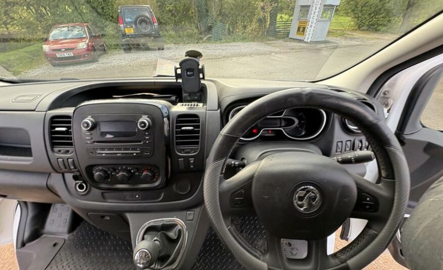 2018 Vauxhall Vivaro Vivaro  2900 Sportive CDTi – DN68YTX