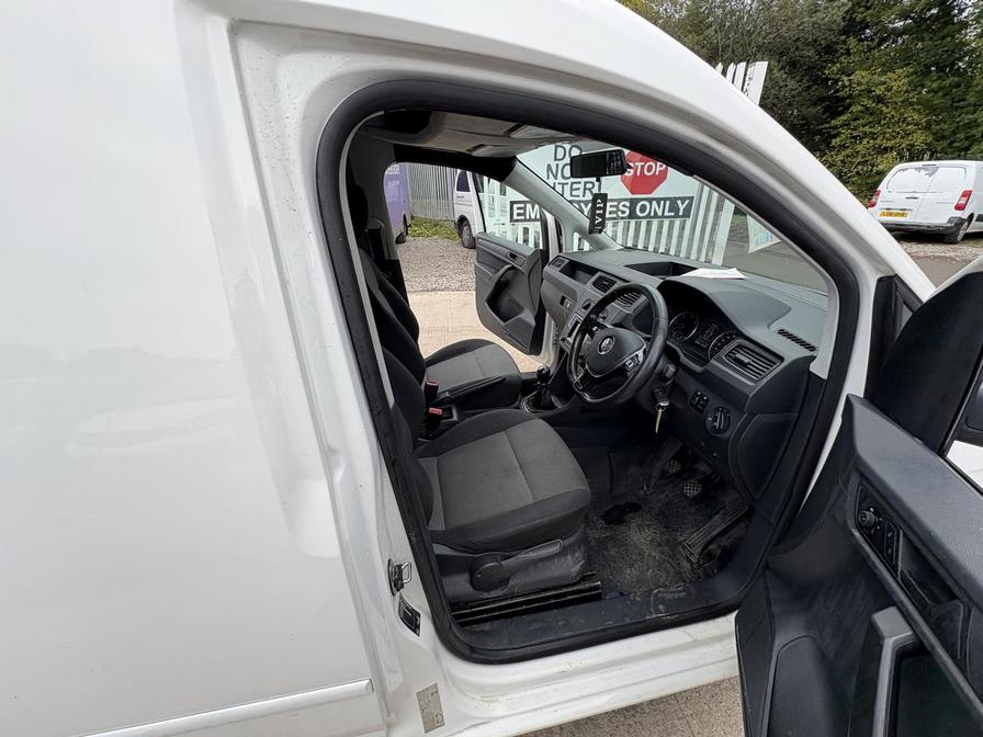 2017 Volkswagen Caddy Caddy C20 Startline TDI – GD67DJO/Y26DLP