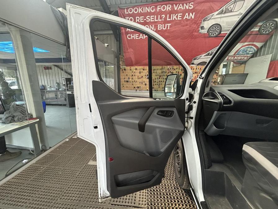 2014 Ford Transit Custom – Model: Transit Custom 270 E-Tech – CY14FMZ